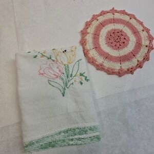 Vintage‎ Cannon Tea Towel Dish White Embroidered Floral Crochet Trim, GUC